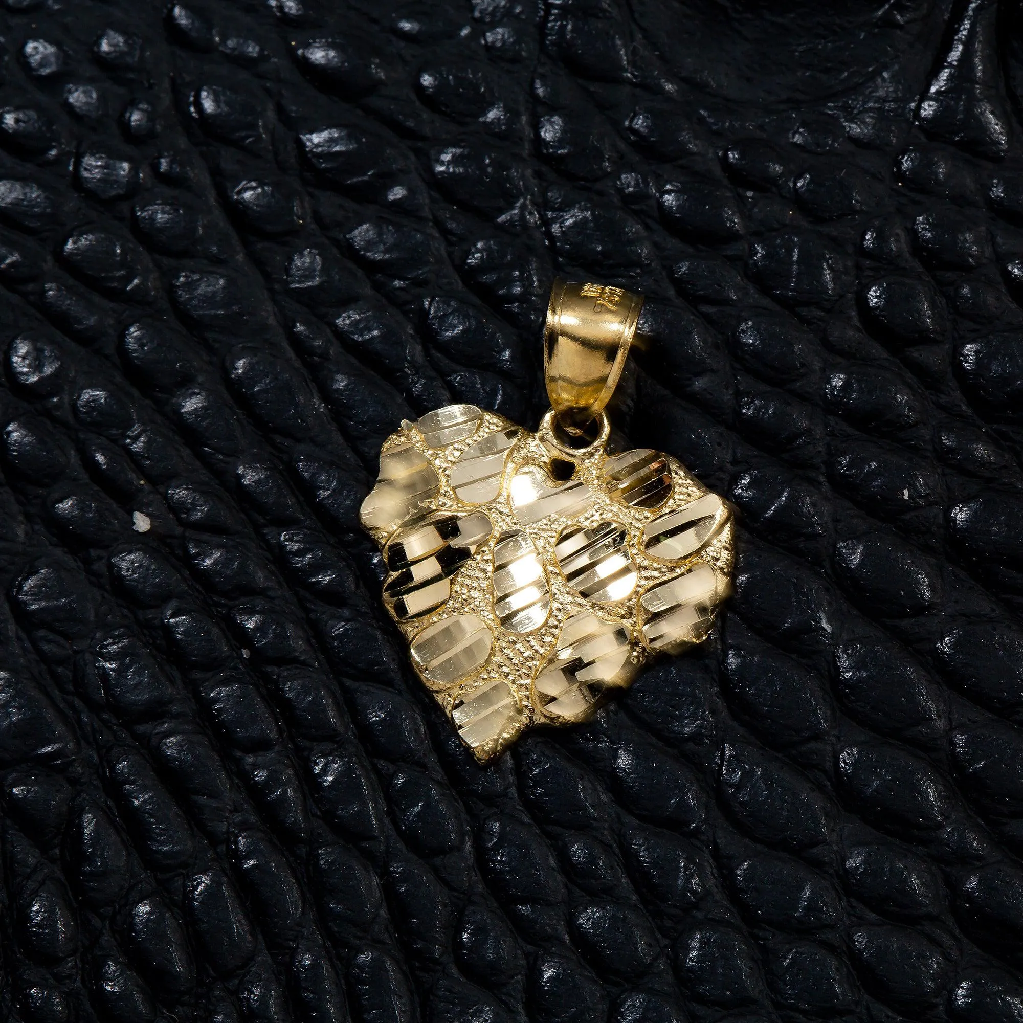 10K GOLD HEART NUGGET PENDANT 0.96"