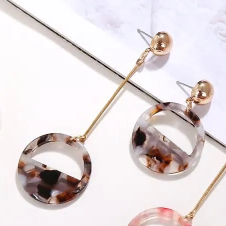 Asymmetrical Acrylic Round Circle Earring