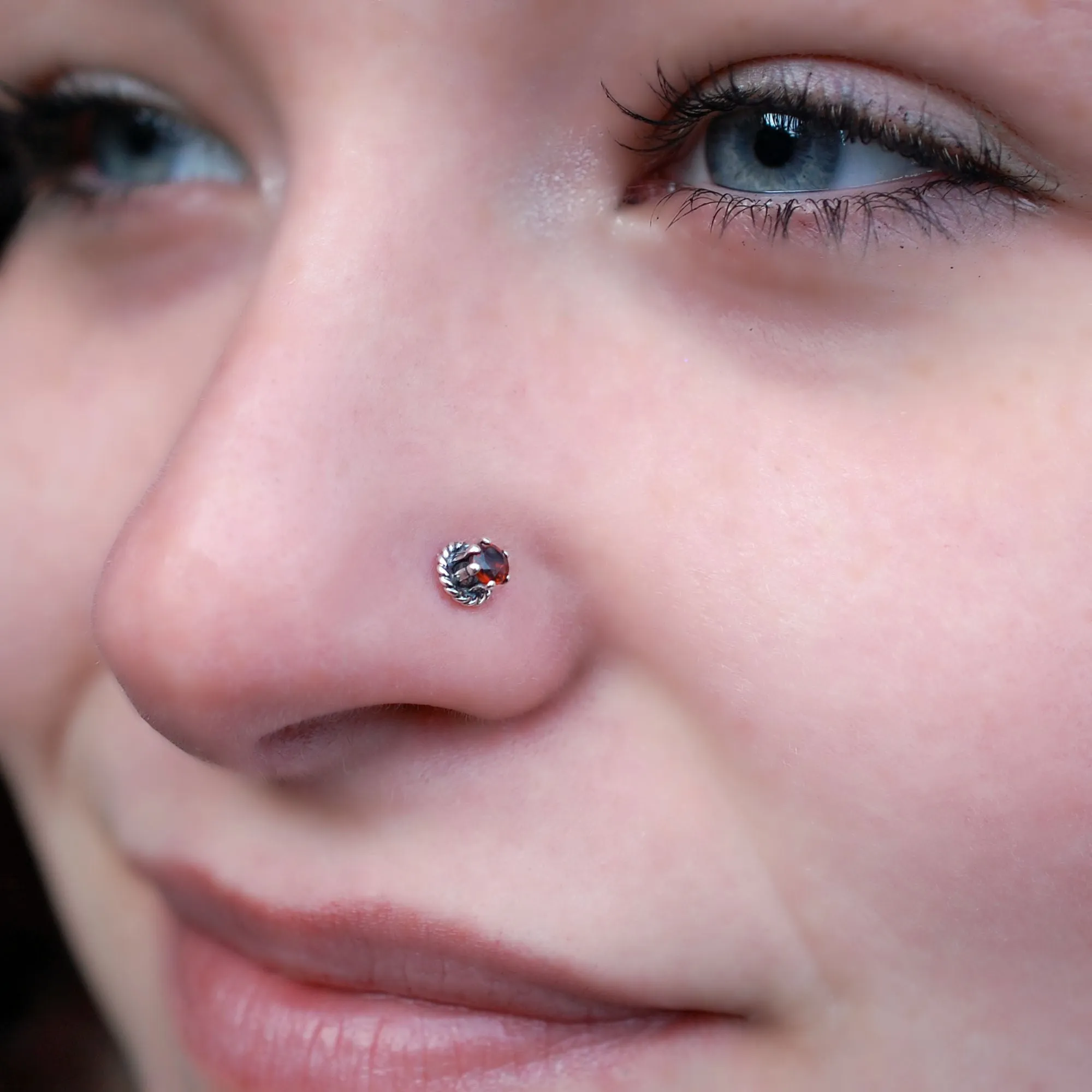 Garnet Nose Stud - Roped with Sterling