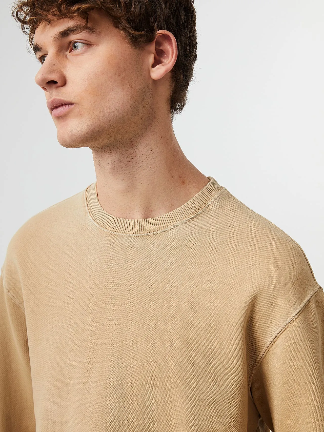 Gradient Crewneck Sweater SORENO V1.Y7.02 Brown / Beige